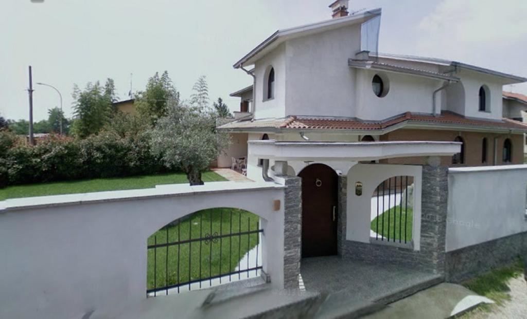 Bed and Breakfast Crespi House à Parabiago Extérieur photo